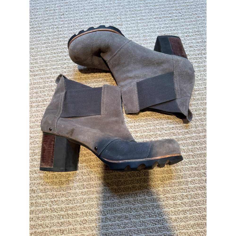Sorel Lolla‎ Chelsea Boots Grey Suede Block Heel Lug Sole NL2543-052 Womens 11